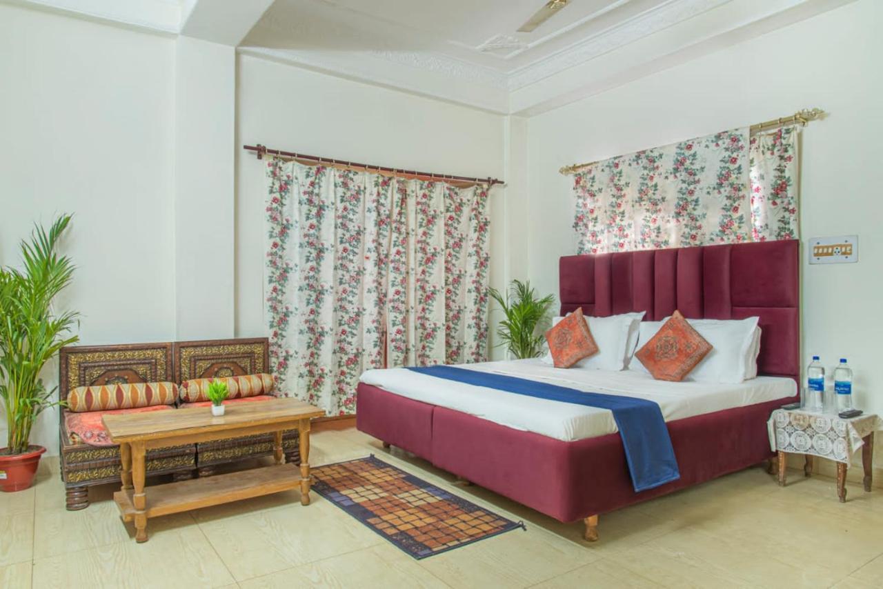 Host Jatin Kasauli Pine Villa 7Oi827O7O3 Luaran gambar