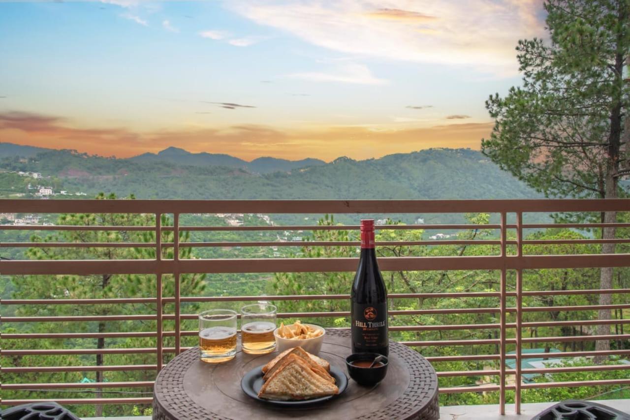 Host Jatin Kasauli Pine Villa 7Oi827O7O3 Luaran gambar