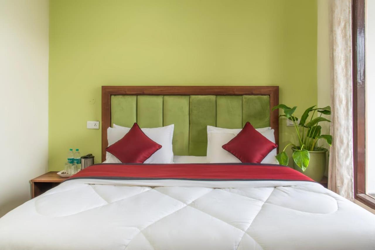 Host Jatin Kasauli Pine Villa 7Oi827O7O3 Luaran gambar