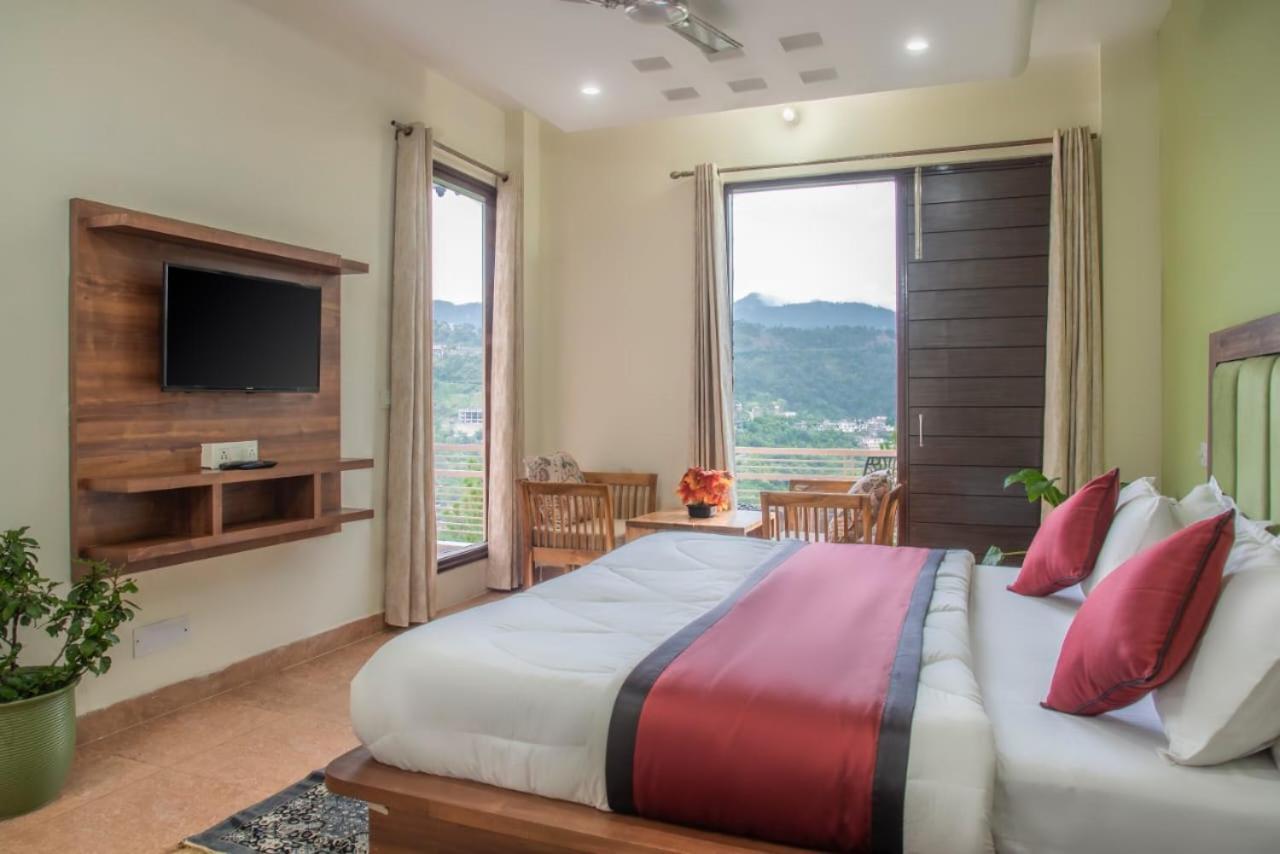 Host Jatin Kasauli Pine Villa 7Oi827O7O3 Luaran gambar