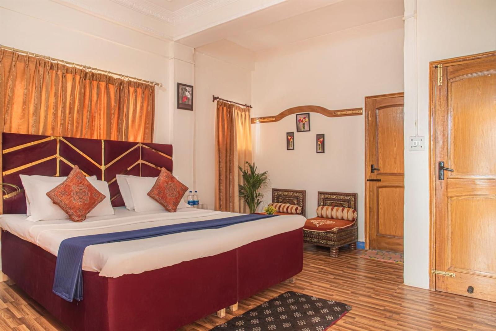 Host Jatin Kasauli Pine Villa 7Oi827O7O3 Luaran gambar